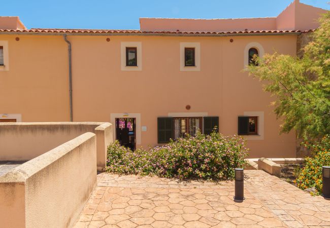 Terraced House in Cala Romantica - E259 Casa Goldi by Mallorca Villa Selection Terraced House in Cala Romantica - E259 Casa Goldi by Mallorca Villa Selection
