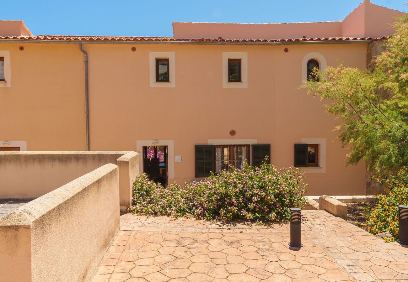 Terraced House in Cala Romantica - E259 Casa Goldi by Mallorca Villa Selection Terraced House in Cala Romantica - E259 Casa Goldi by Mallorca Villa Selection