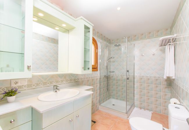 Terraced House in Cala Romantica - E241 Casa Alegria by Mallorca Villa Selection Terraced House in Cala Romantica - E241 Casa Alegria by Mallorca Villa Selection