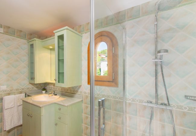 Terraced House in Cala Romantica - E241 Casa Alegria by Mallorca Villa Selection Terraced House in Cala Romantica - E241 Casa Alegria by Mallorca Villa Selection