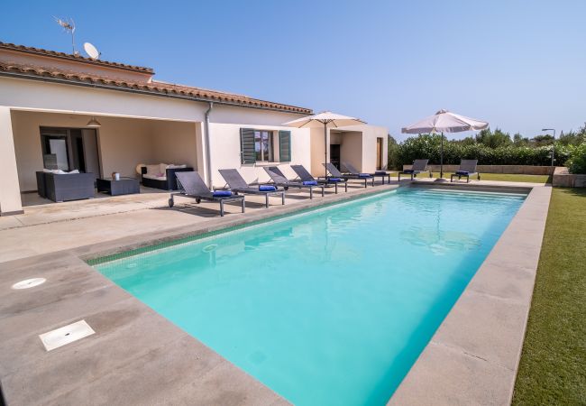 Country house in Cala Romantica - C363 Can Llorenc by Mallorca Villa Selection Country house in Cala Romantica - C363 Can Llorenc by Mallorca Villa Selection