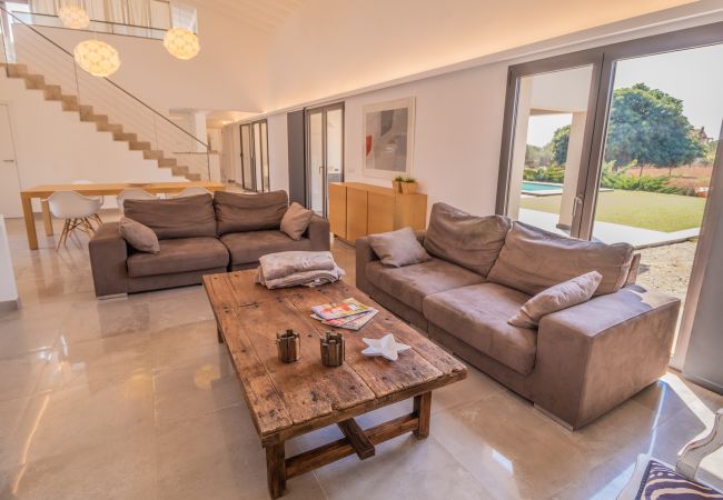 Country house in Cala Romantica - C363 Can Llorenc by Mallorca Villa Selection Country house in Cala Romantica - C363 Can Llorenc by Mallorca Villa Selection