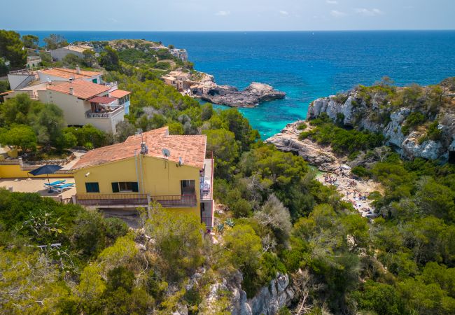 Holiday house in Santanyi with sea views Holiday house in Santanyi with sea views