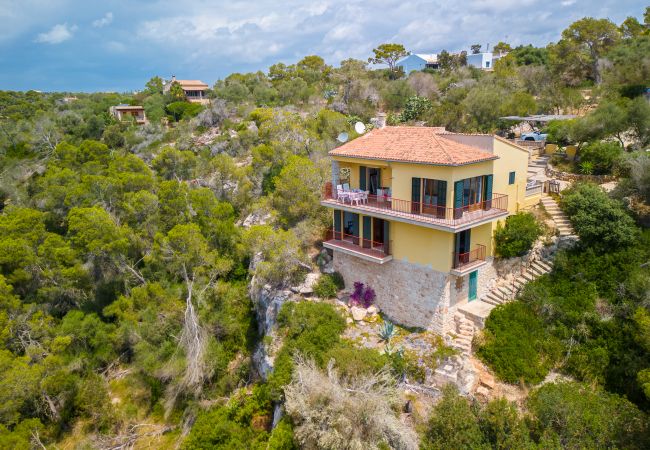Holiday house in Santanyi with sea views Holiday house in Santanyi with sea views