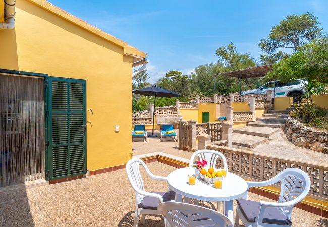 Holiday house in Santanyi with sea views Holiday house in Santanyi with sea views
