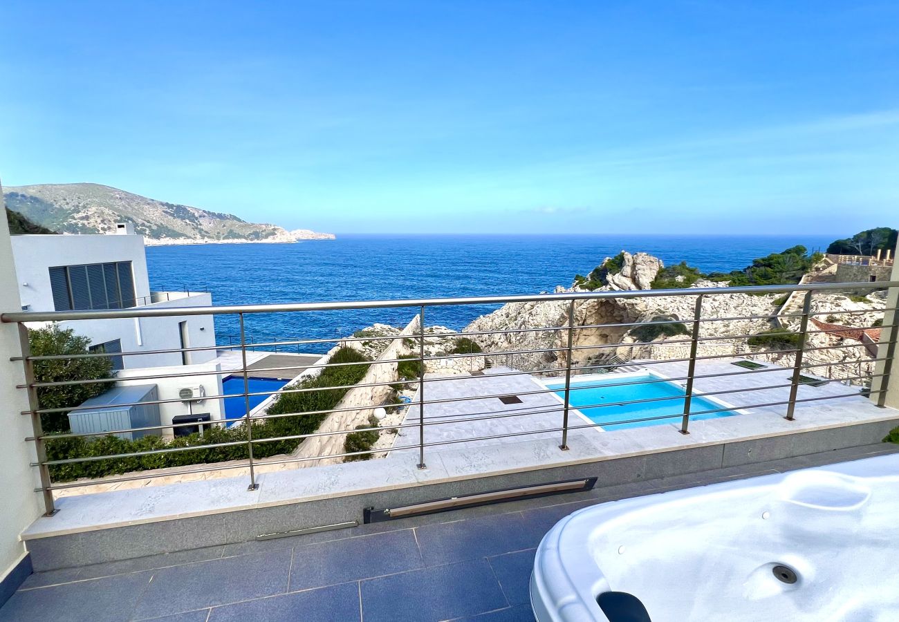 Semi-detached house in Cala Ratjada - chalet en Cala Ratjada con vistas al mar