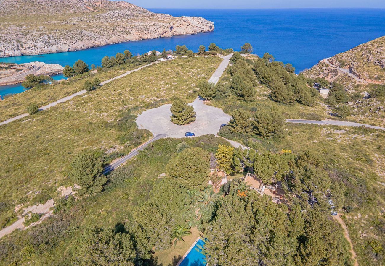 Villa en Cala Sant Vicenç - villa cala carbó