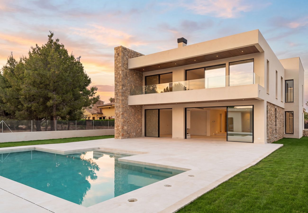 freistehendes Haus in Port de Pollença - Chalet unifamiliar Pto. Pollensa (Llenaire)