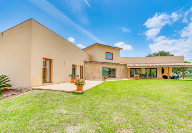 Finca in Santa Margalida - C087 Son Vador by Mallorca Villa Selection Finca in Santa Margalida - C087 Son Vador by Mallorca Villa Selection