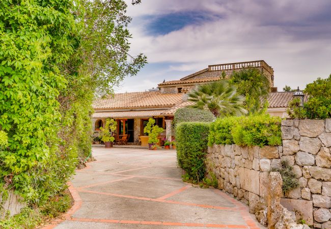 Villa in Alcudia - G085 Lorenzo by Mallorca Villa Selection Villa in Alcudia - G085 Lorenzo by Mallorca Villa Selection