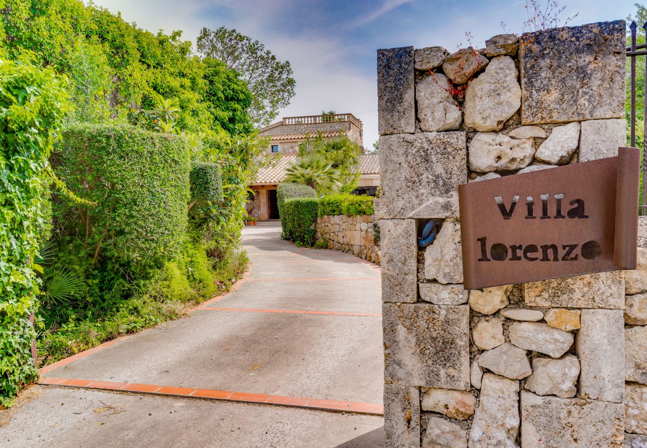 Villa in Alcudia - G085 Lorenzo by Mallorca Villa Selection Villa in Alcudia - G085 Lorenzo by Mallorca Villa Selection