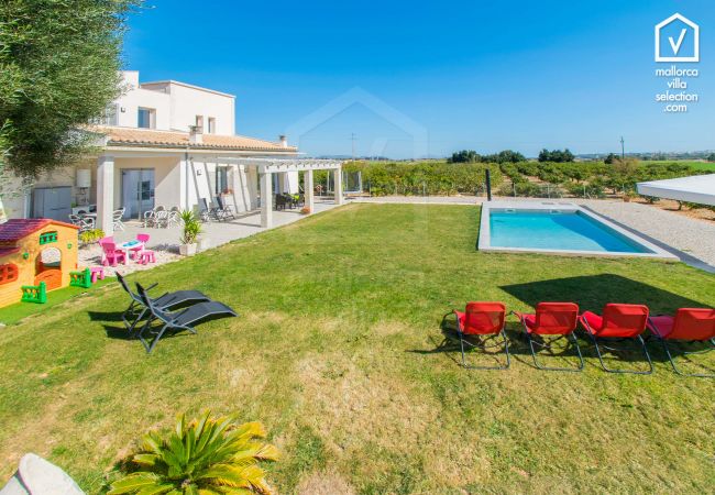 Finca in Llubi - C285 Albamar by Mallorca Villa Selection Finca in Llubi - C285 Albamar by Mallorca Villa Selection