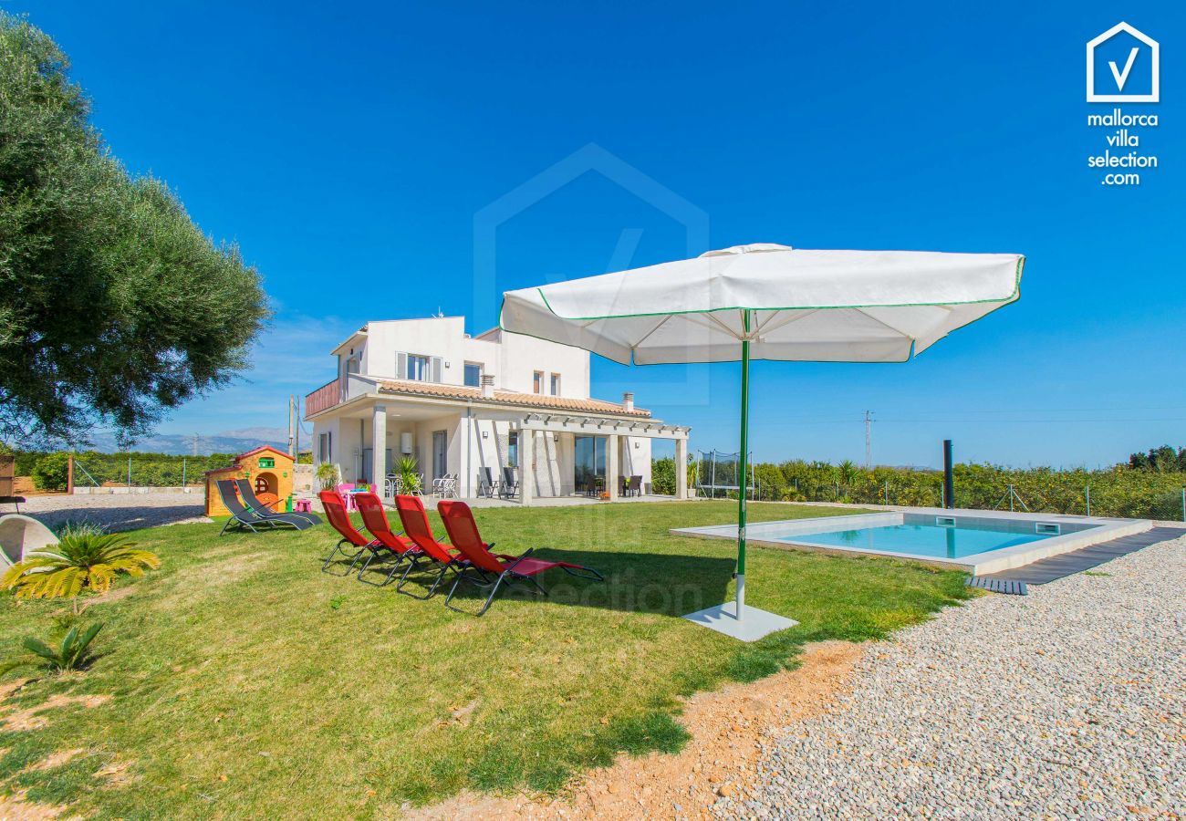 Finca in Llubi - C285 Albamar by Mallorca Villa Selection Finca in Llubi - C285 Albamar by Mallorca Villa Selection