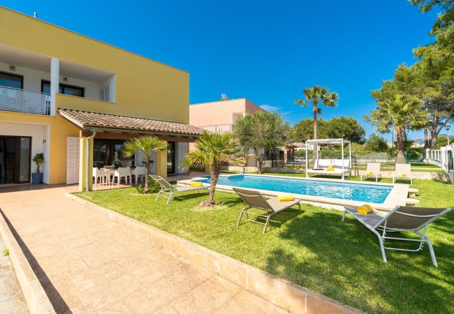 Villa in Alcudia - M353 Ibiza by Mallorca Villa Selection Villa in Alcudia - M353 Ibiza by Mallorca Villa Selection