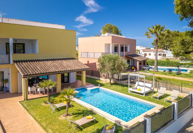 Villa in Alcudia - M353 Ibiza by Mallorca Villa Selection Villa in Alcudia - M353 Ibiza by Mallorca Villa Selection