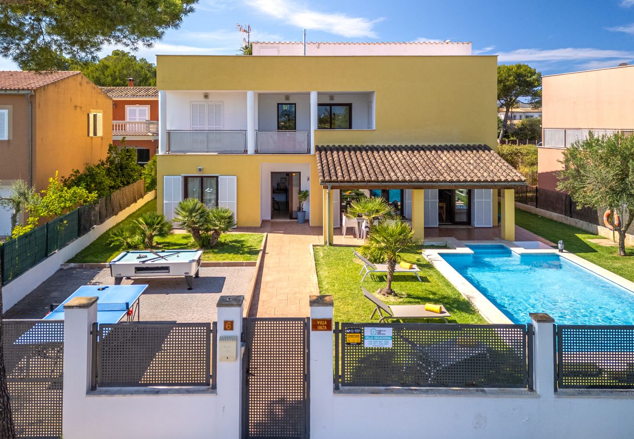 Villa in Alcudia - M353 Ibiza by Mallorca Villa Selection Villa in Alcudia - M353 Ibiza by Mallorca Villa Selection