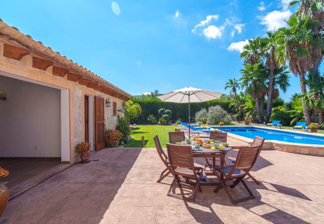 Finca in Alcudia mit Pool Finca in Alcudia mit Pool