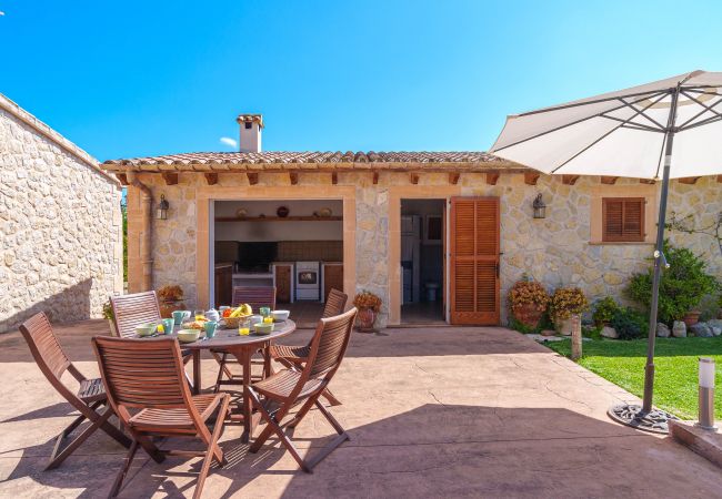 Finca in Alcudia mit Pool Finca in Alcudia mit Pool