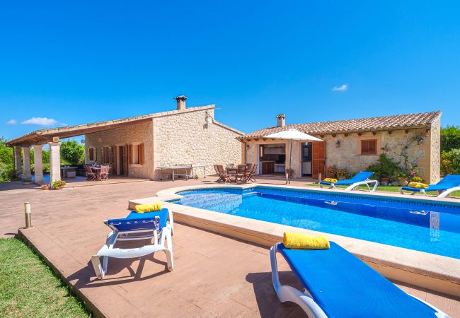 Finca in Alcudia mit Pool Finca in Alcudia mit Pool
