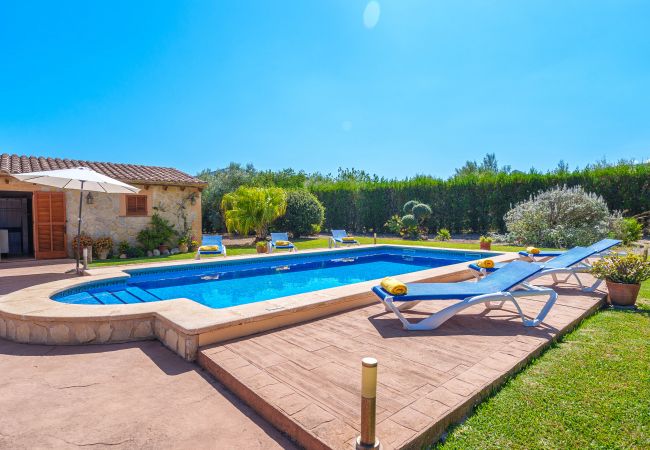 Finca in Alcudia mit Pool Finca in Alcudia mit Pool
