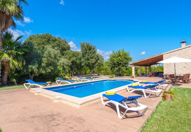 Finca in Alcudia mit Pool Finca in Alcudia mit Pool