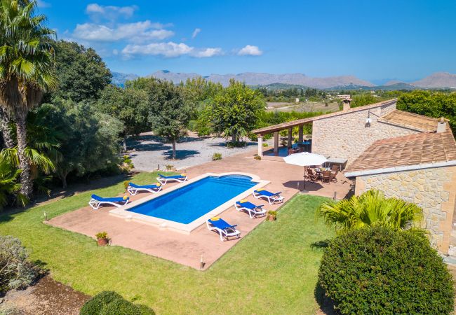 Finca in Alcudia mit Pool Finca in Alcudia mit Pool