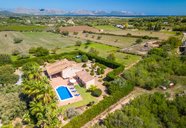 Finca in Alcudia mit Pool Finca in Alcudia mit Pool