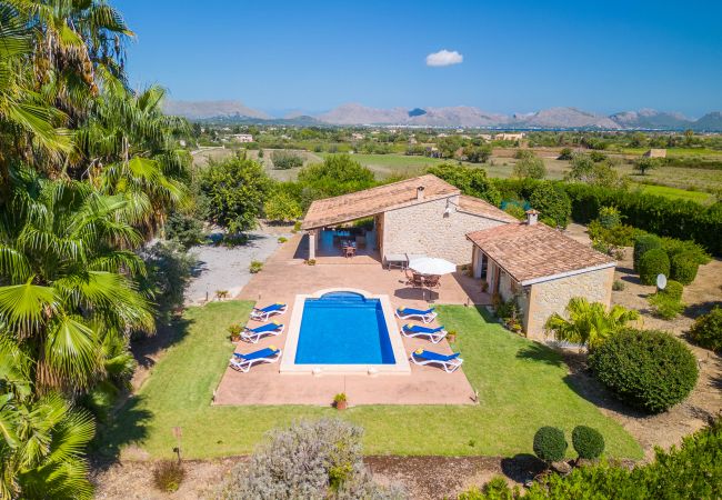 Finca in Alcudia mit Pool Finca in Alcudia mit Pool