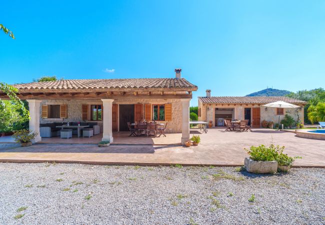 Finca in Alcudia mit Pool Finca in Alcudia mit Pool