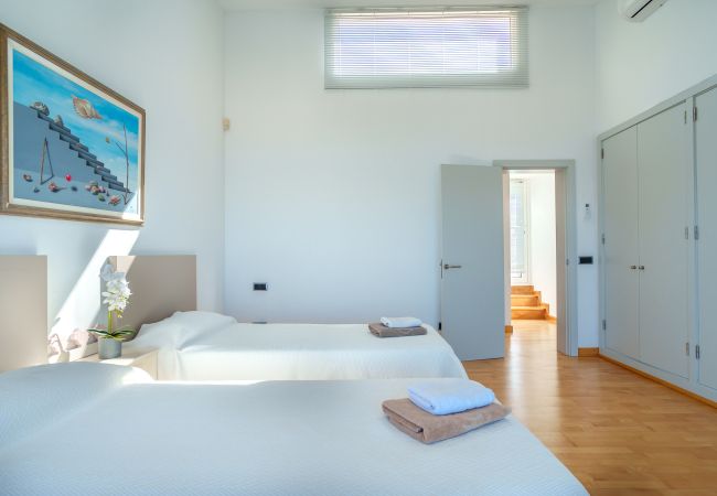 Villa in Alcudia - E402 Miramar Manresa by Mallorca Villa Selection Villa in Alcudia - E402 Miramar Manresa by Mallorca Villa Selection