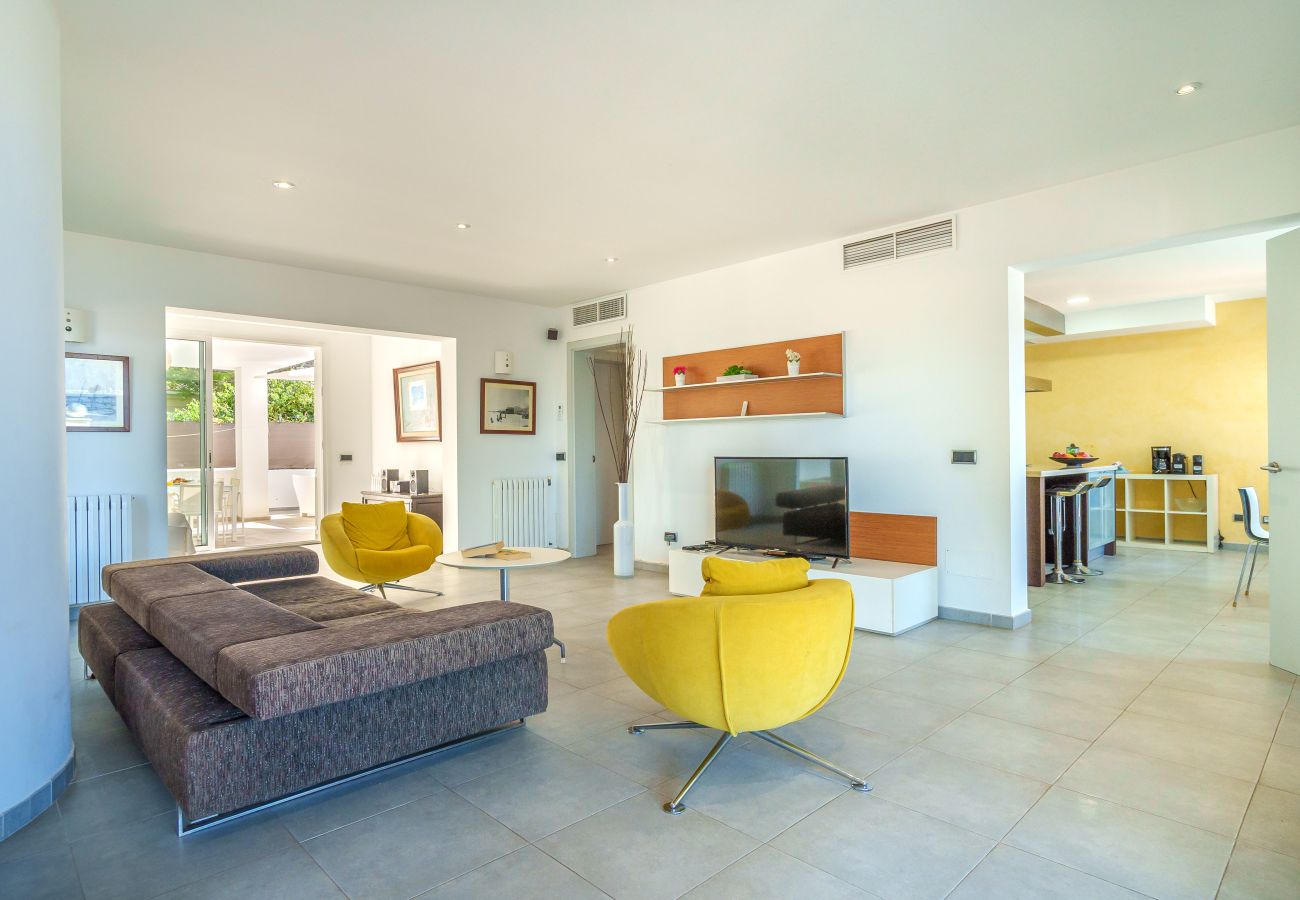 Villa in Alcudia - E402 Miramar Manresa by Mallorca Villa Selection Villa in Alcudia - E402 Miramar Manresa by Mallorca Villa Selection
