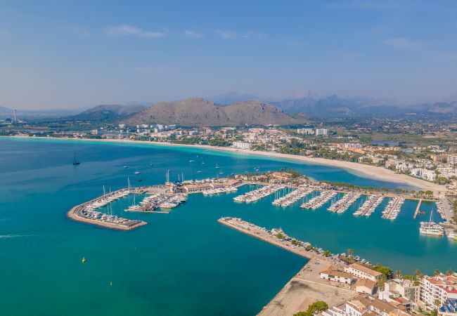 Fotos von Puerto de Alcudia mit der Drohne  Fotos von Puerto de Alcudia mit der Drohne