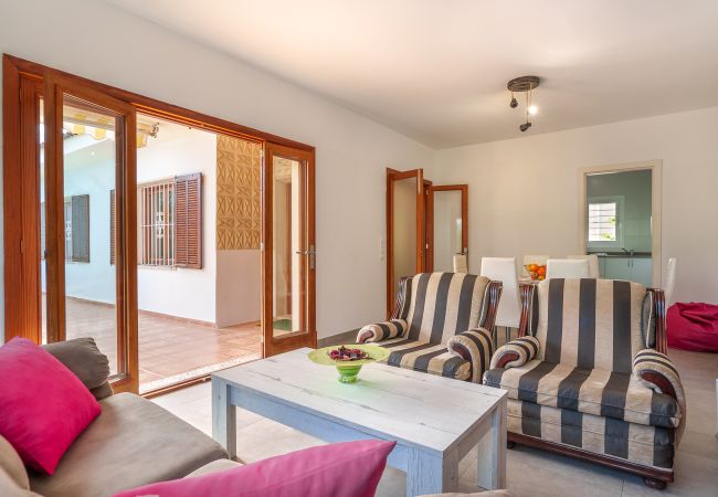 Ferienhaus in Alcudia mit Pool Strandnähe Ferienhaus in Alcudia mit Pool Strandnähe