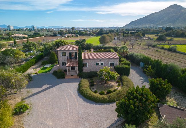Finca Can Torretes in Alcudia mit Pool Finca Can Torretes in Alcudia mit Pool