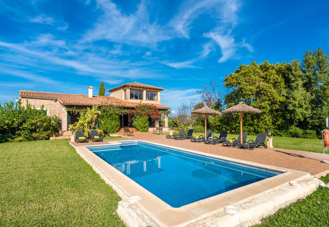 Finca Can Torretes in Alcudia mit Pool Finca Can Torretes in Alcudia mit Pool