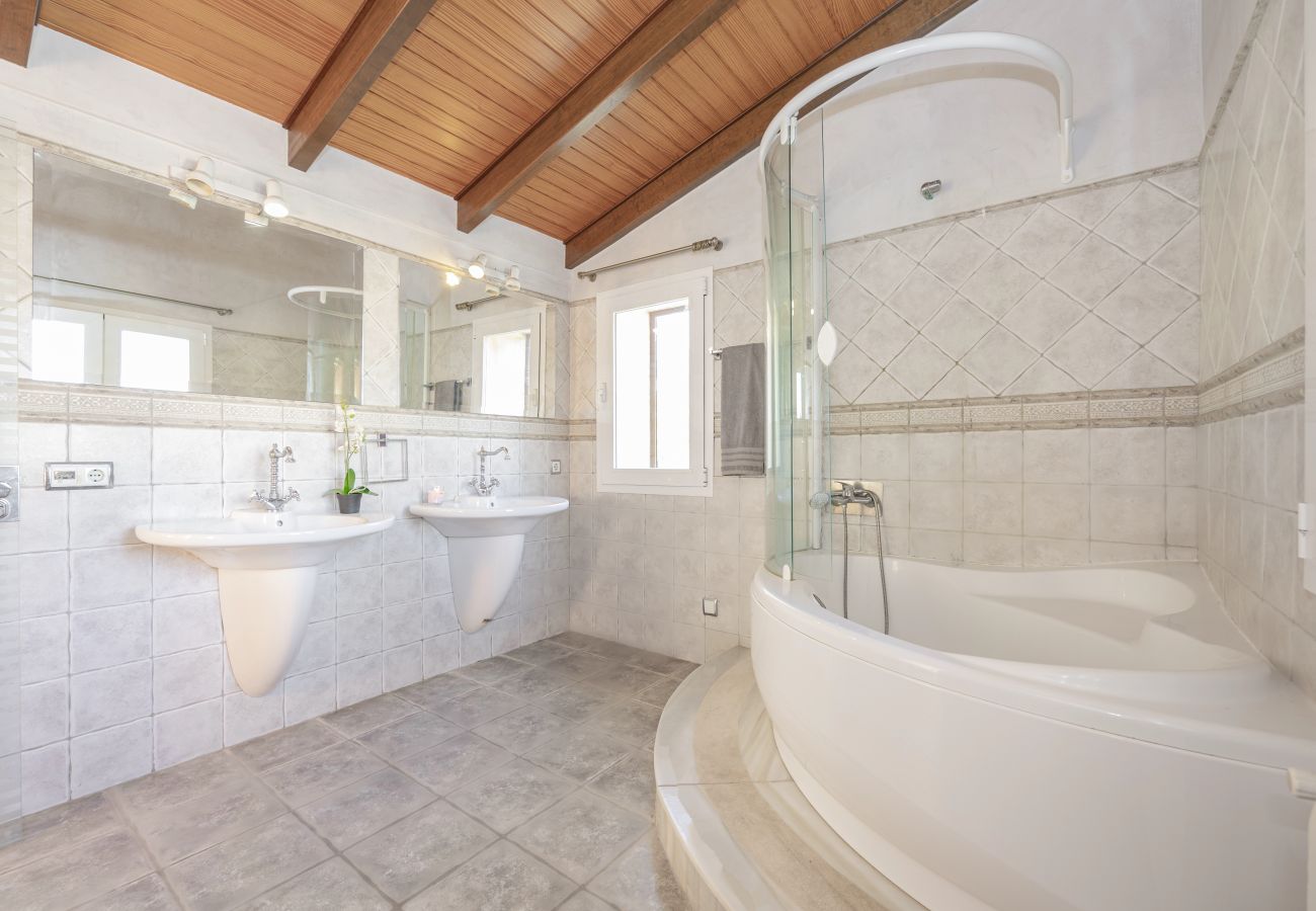 Haus in Alcudia für 8 Personen mit Pool Haus in Alcudia für 8 Personen mit Pool