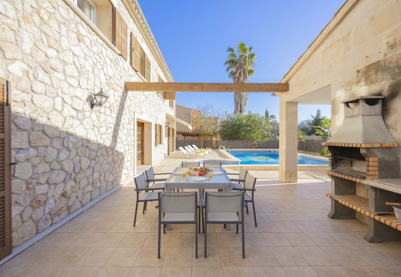 Haus in Alcudia für 8 Personen mit Pool Haus in Alcudia für 8 Personen mit Pool