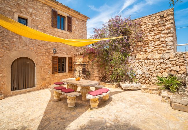 Villa in Es Llombards - E433 Villa Son Fumat by Mallorca Villa Selection Villa in Es Llombards - E433 Villa Son Fumat by Mallorca Villa Selection
