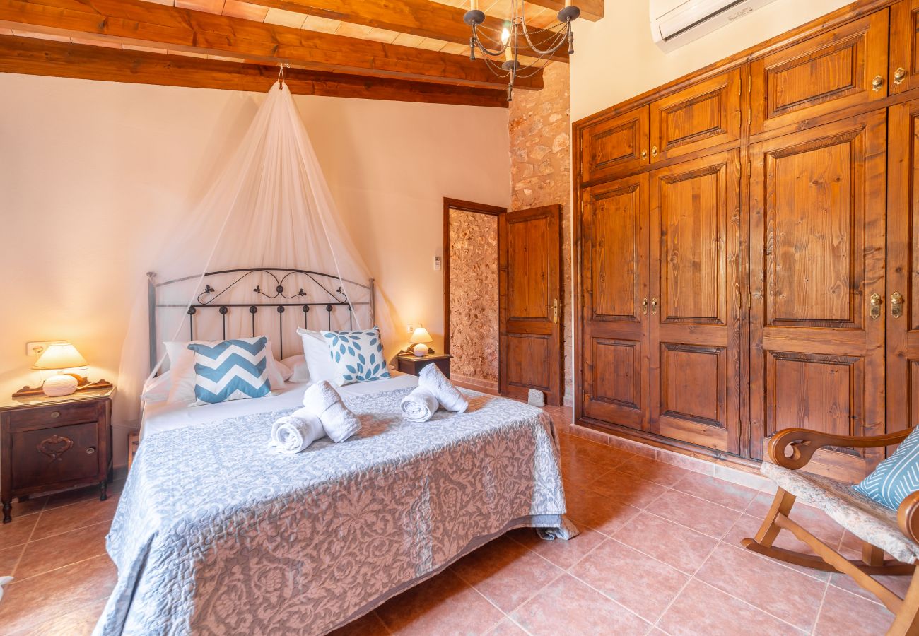 Villa in Es Llombards - E433 Villa Son Fumat by Mallorca Villa Selection Villa in Es Llombards - E433 Villa Son Fumat by Mallorca Villa Selection